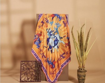 Cách quàng khăn với áo dài: 7 kiểu thanh lịch chuẩn nét Việt